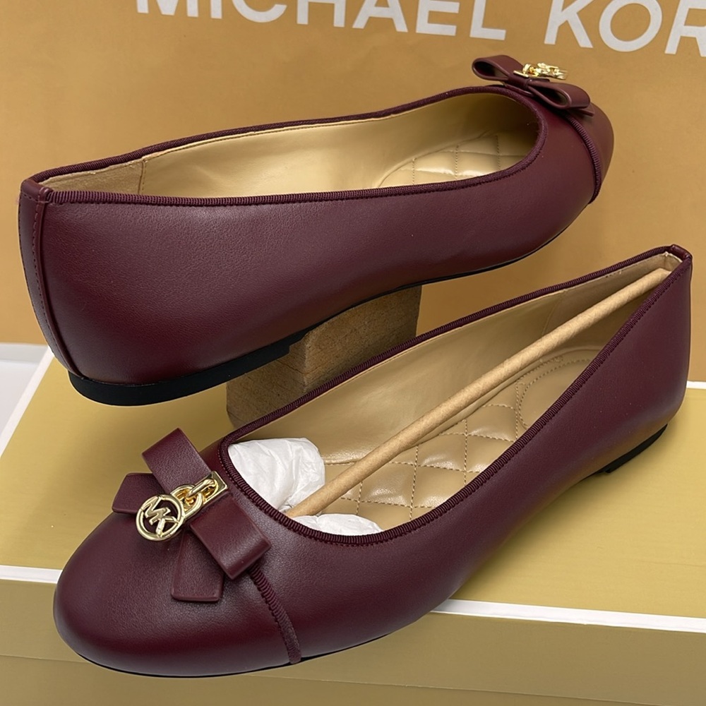 MICHAEL KORS HONEY BALLET FAUX LEATHER
49H3HNFP1L
OXBLOOD - Picture 9 of 16